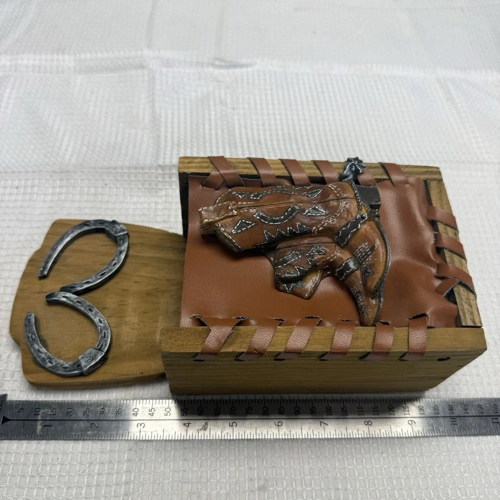 Western Cowboy Boots Tooled Leather Wall Pocket Counter Organizer Horseshoes